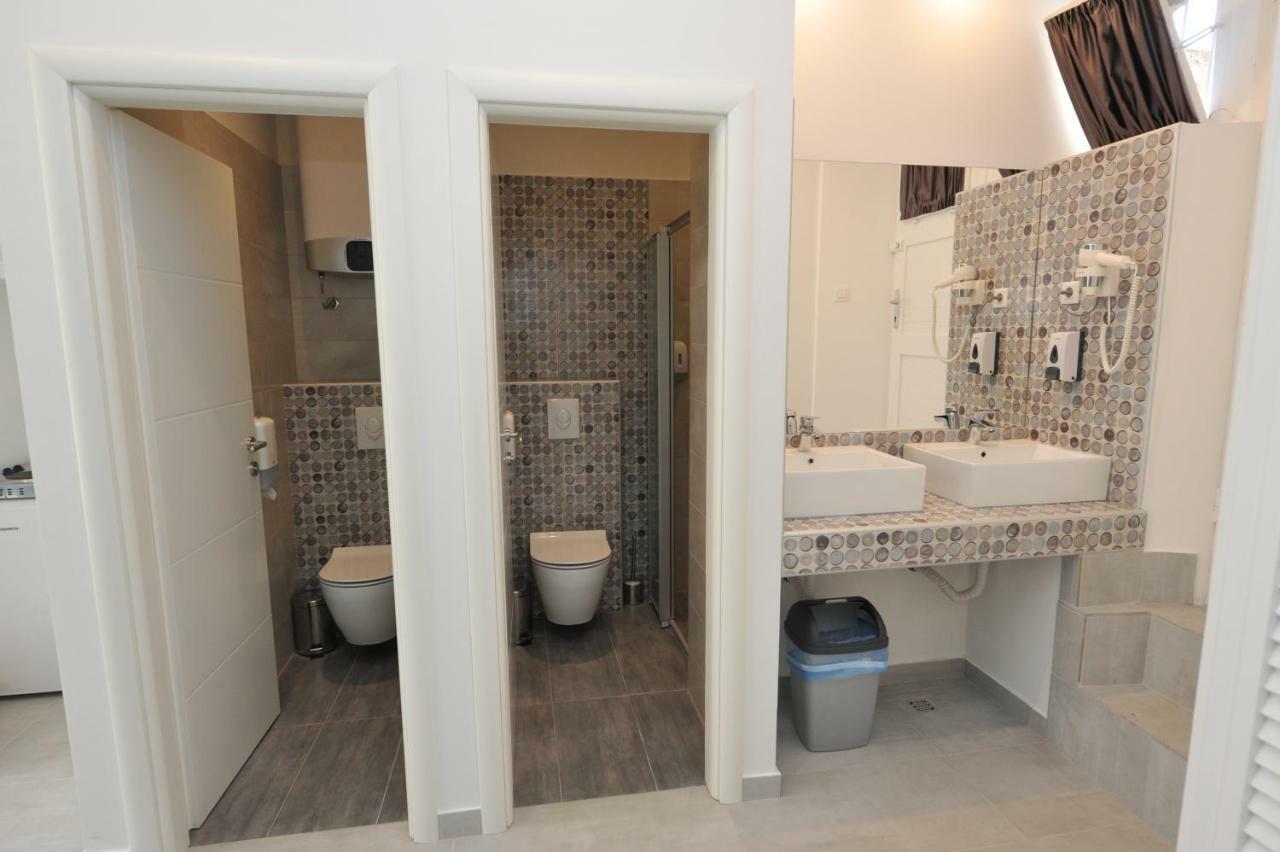 Bed in een Slaapzaal met 8 Bedden